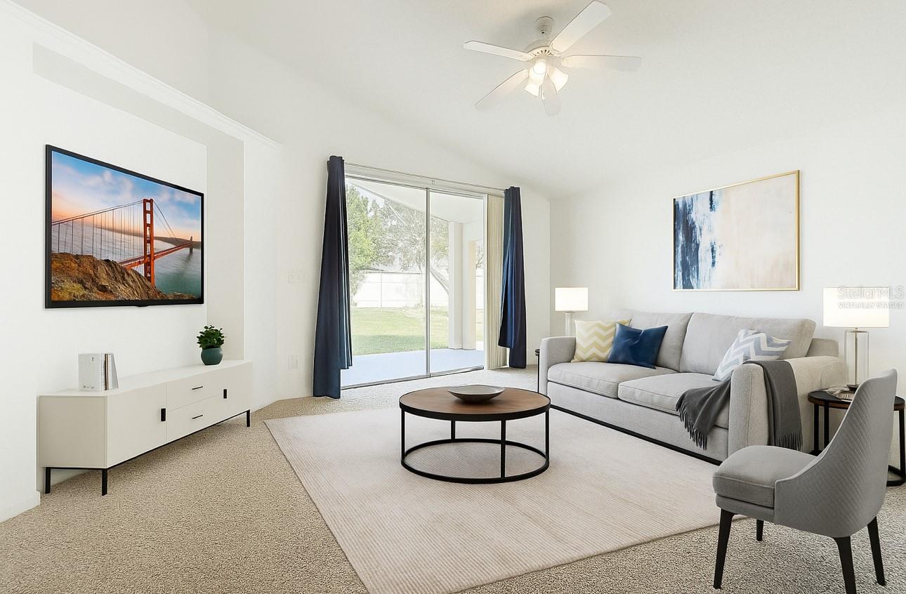 COUNTRY CHASE - Residential