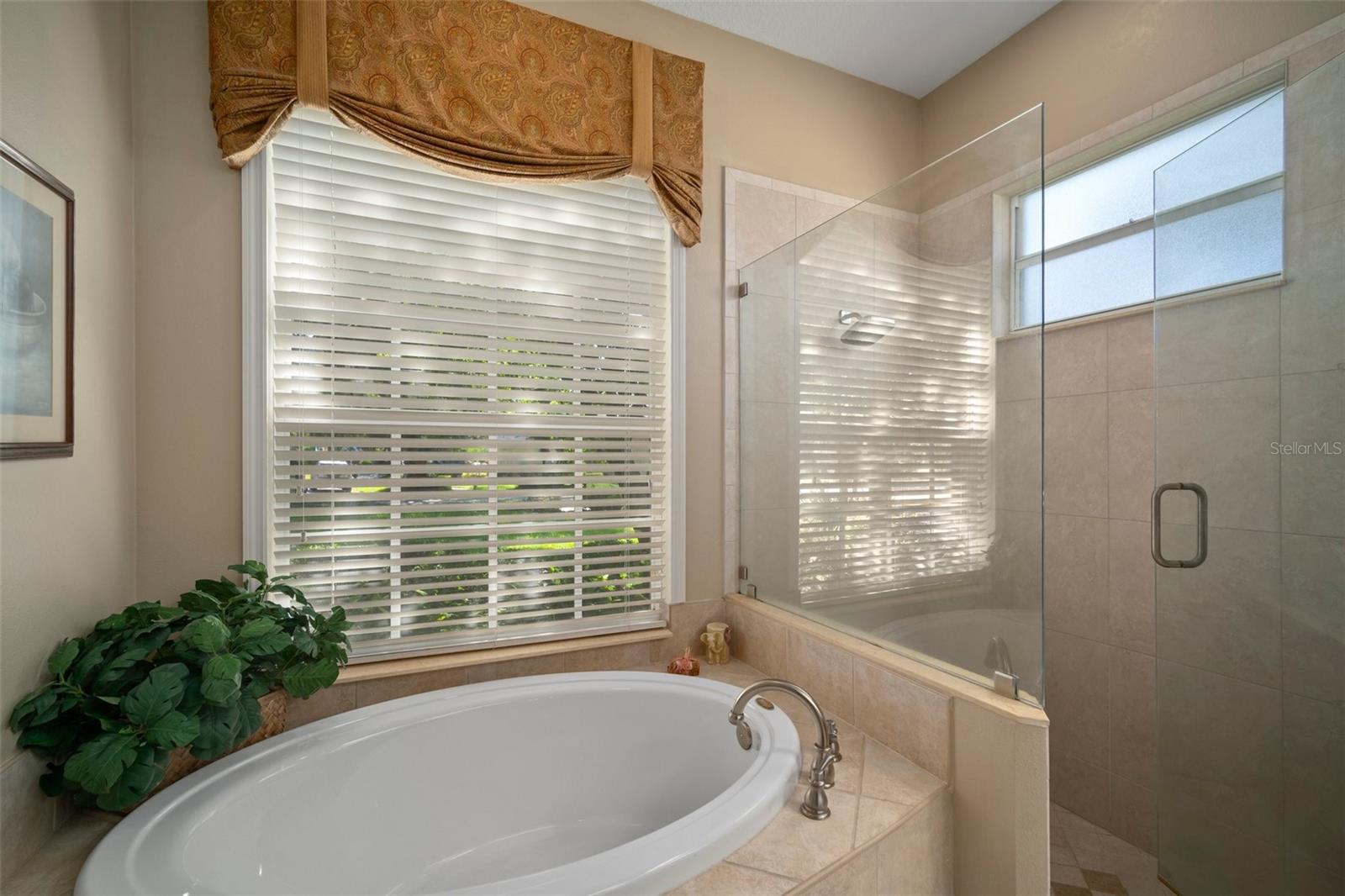 RIVER HILLS COUNTRY CLUB PARCE - Residential