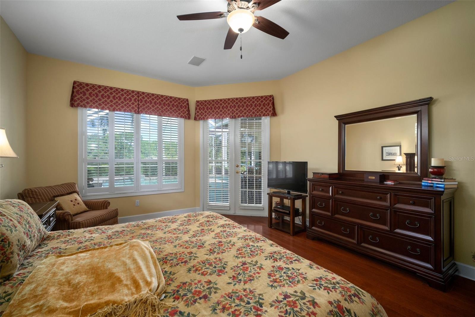 RIVER HILLS COUNTRY CLUB PARCE - Residential