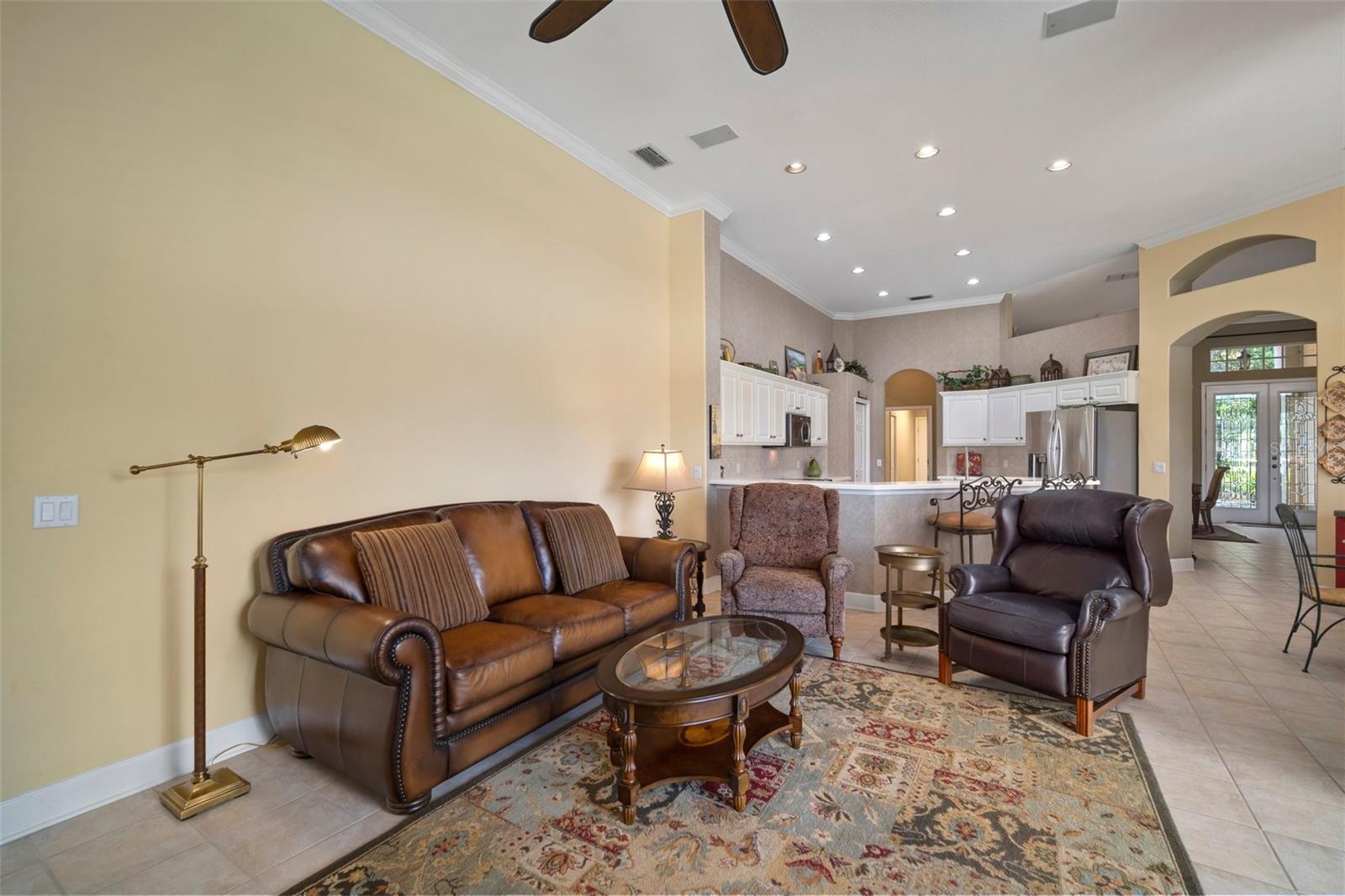 RIVER HILLS COUNTRY CLUB PARCE - Residential