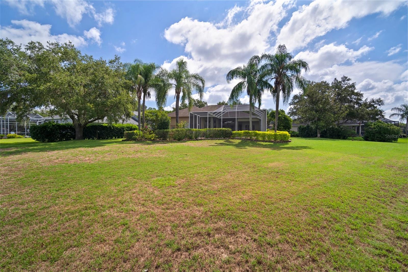 RIVER HILLS COUNTRY CLUB PARCE - Residential