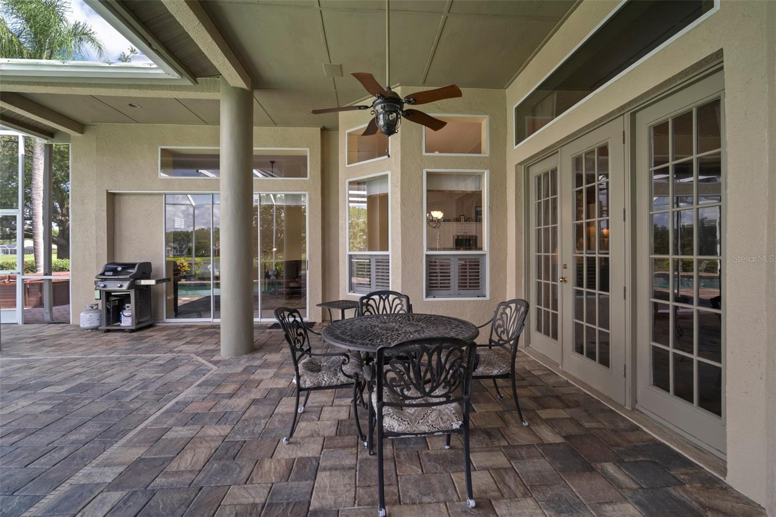 RIVER HILLS COUNTRY CLUB PARCE - Residential