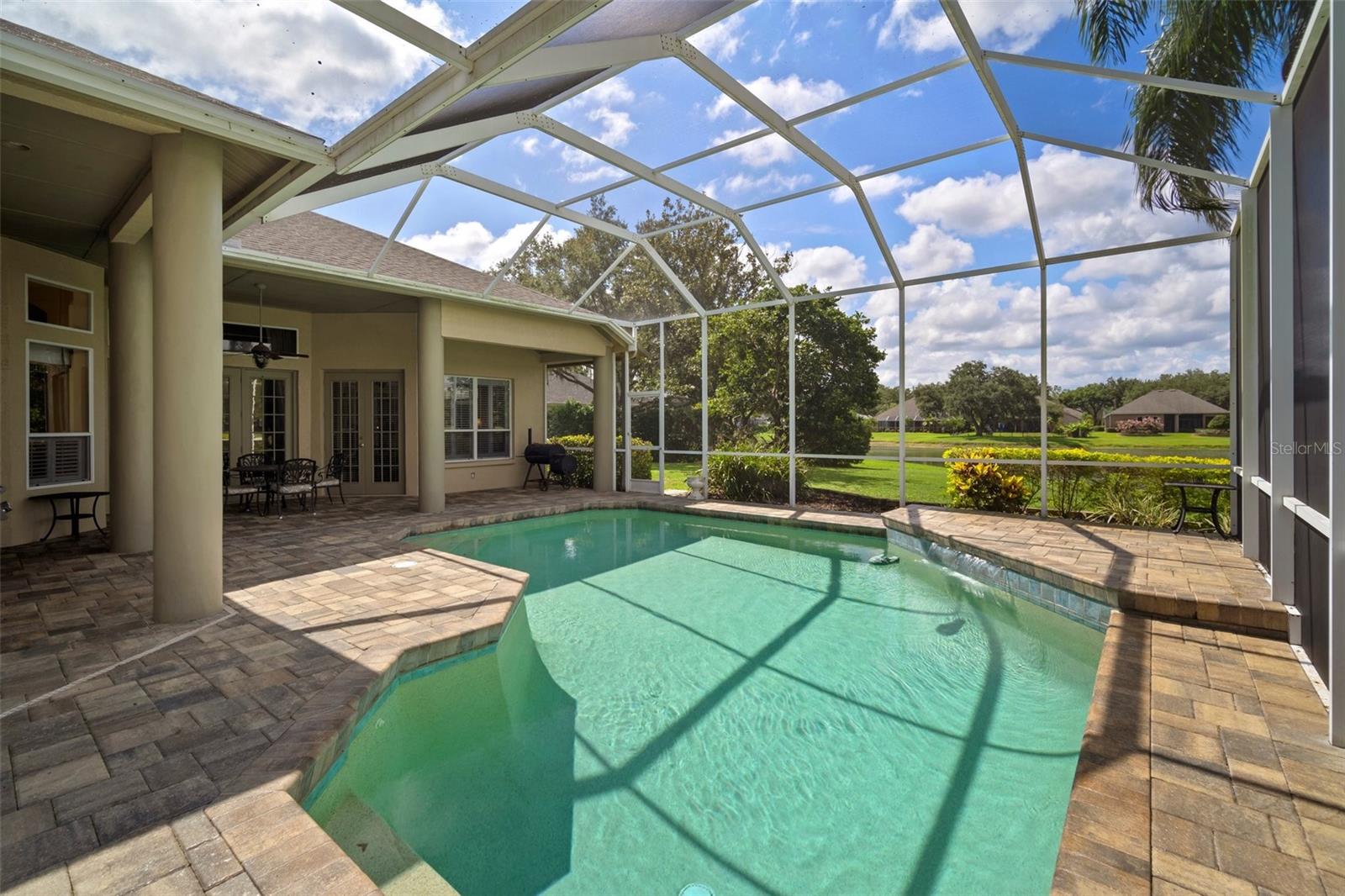 RIVER HILLS COUNTRY CLUB PARCE - Residential