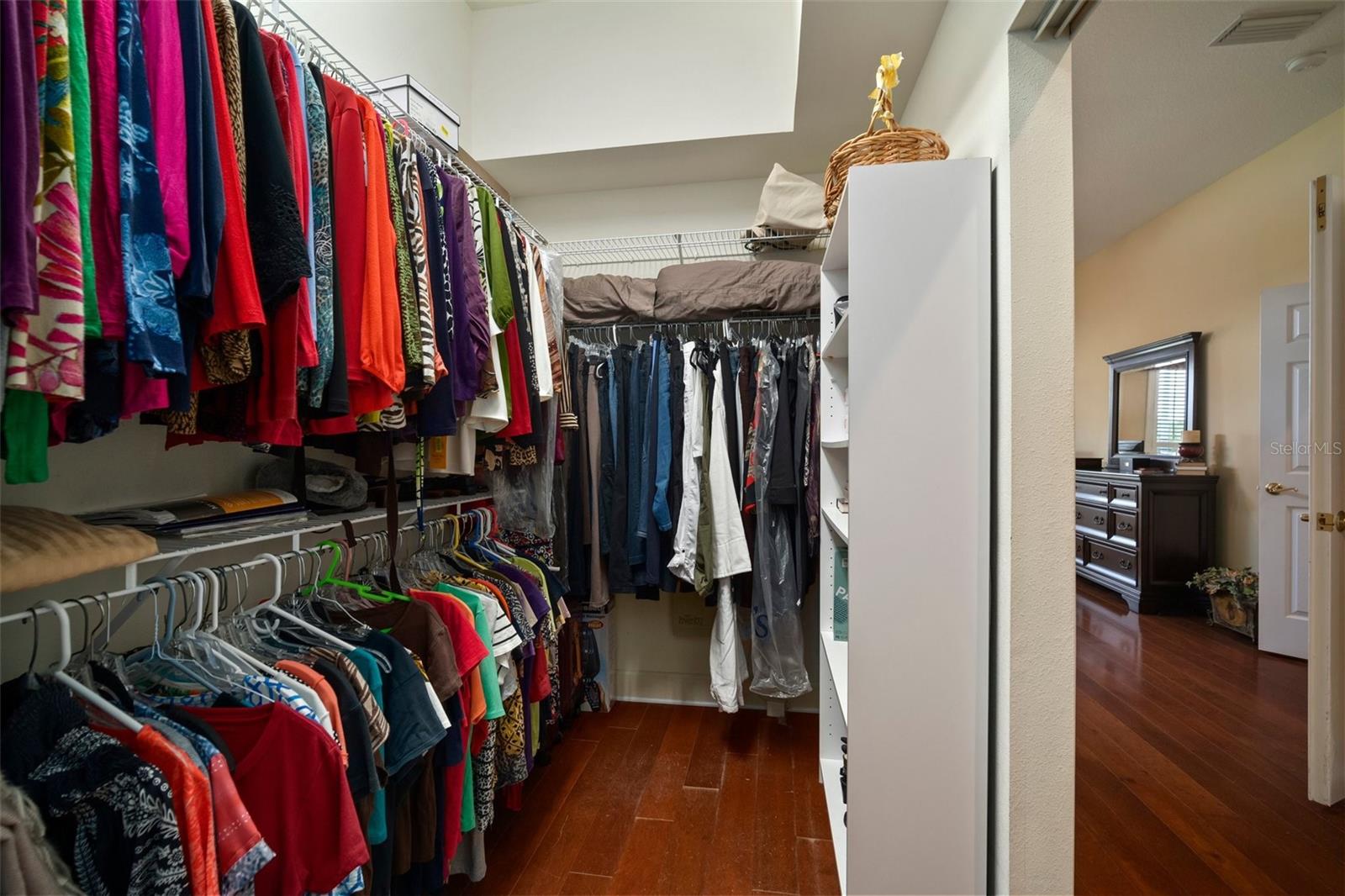 RIVER HILLS COUNTRY CLUB PARCE - Residential