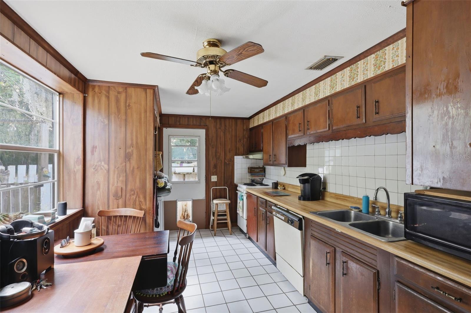 STIFFLERS LT 28 DUPONT & GAUDRY GRANT - Residential