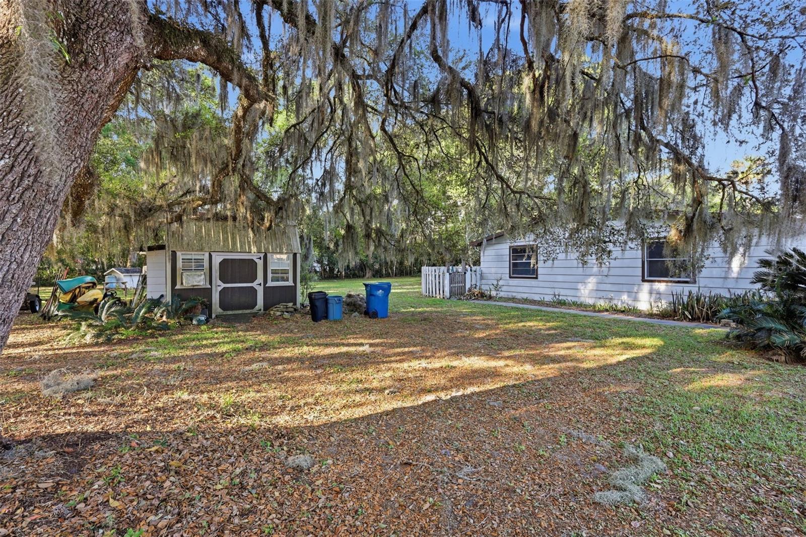 STIFFLERS LT 28 DUPONT & GAUDRY GRANT - Residential