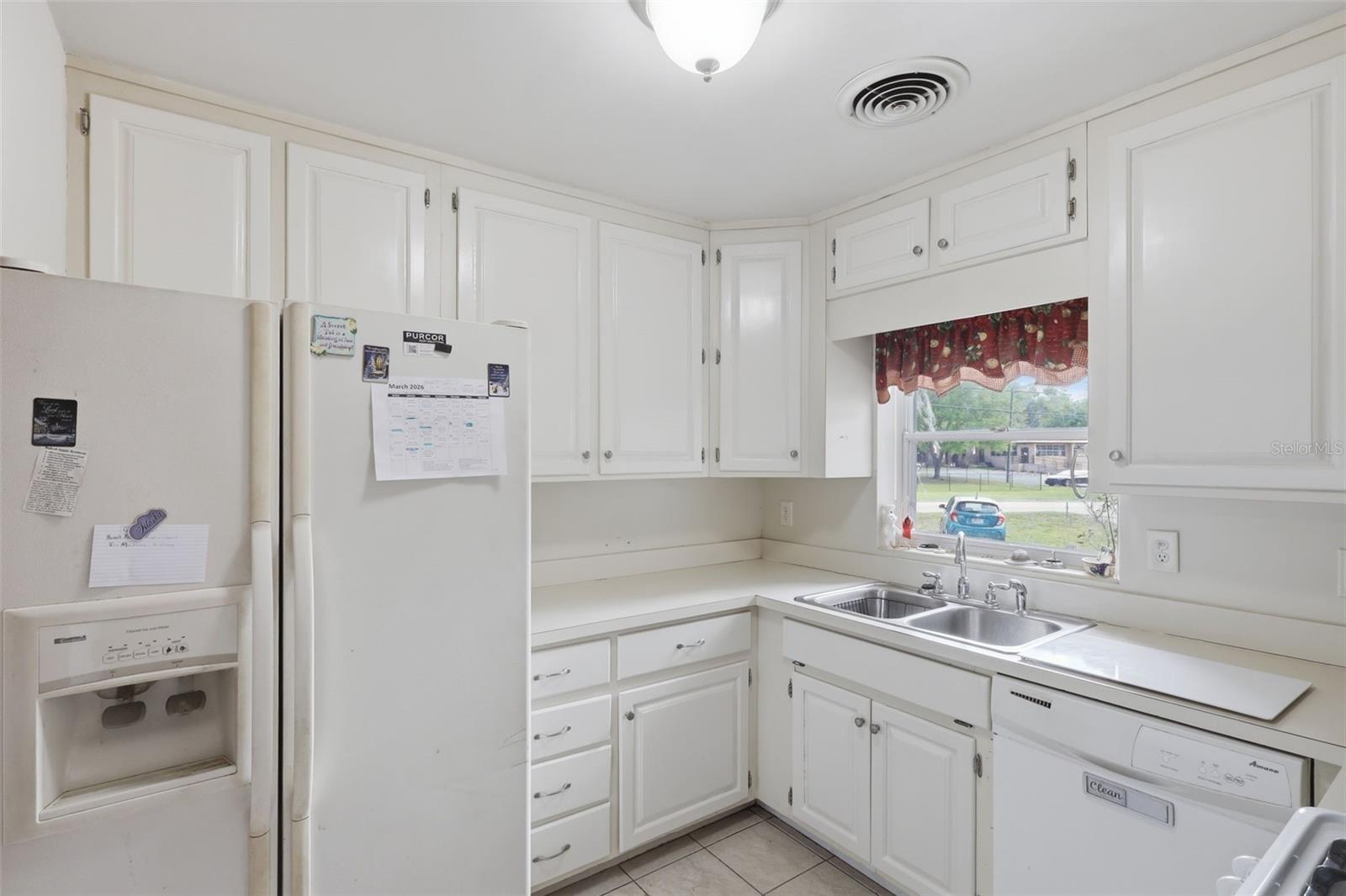 STIFFLERS LT 28 DUPONT & GAUDRY GRANT - Residential