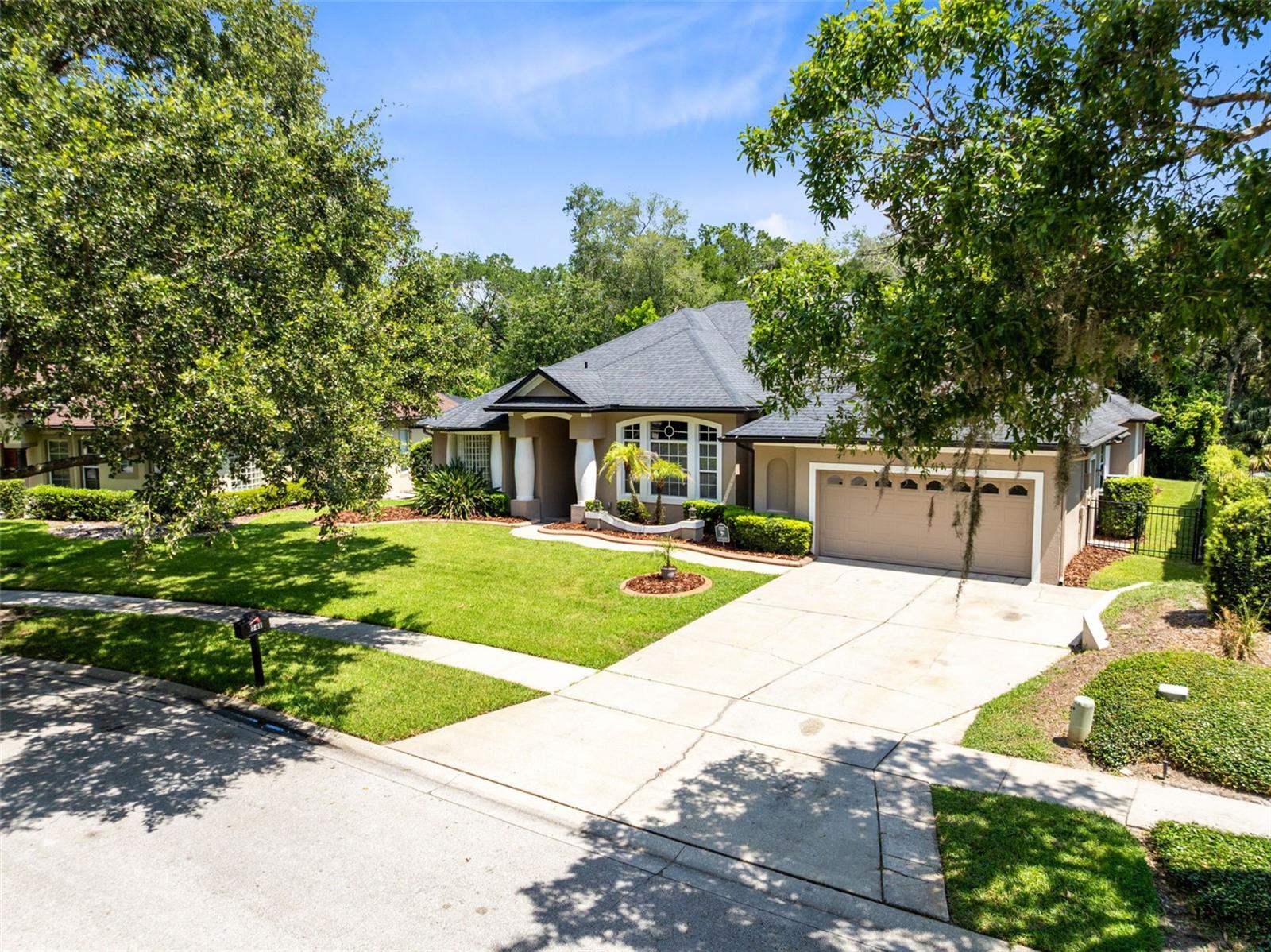 341 VERACLIFF COURT