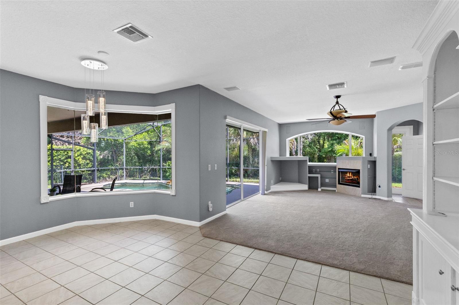 341 VERACLIFF COURT