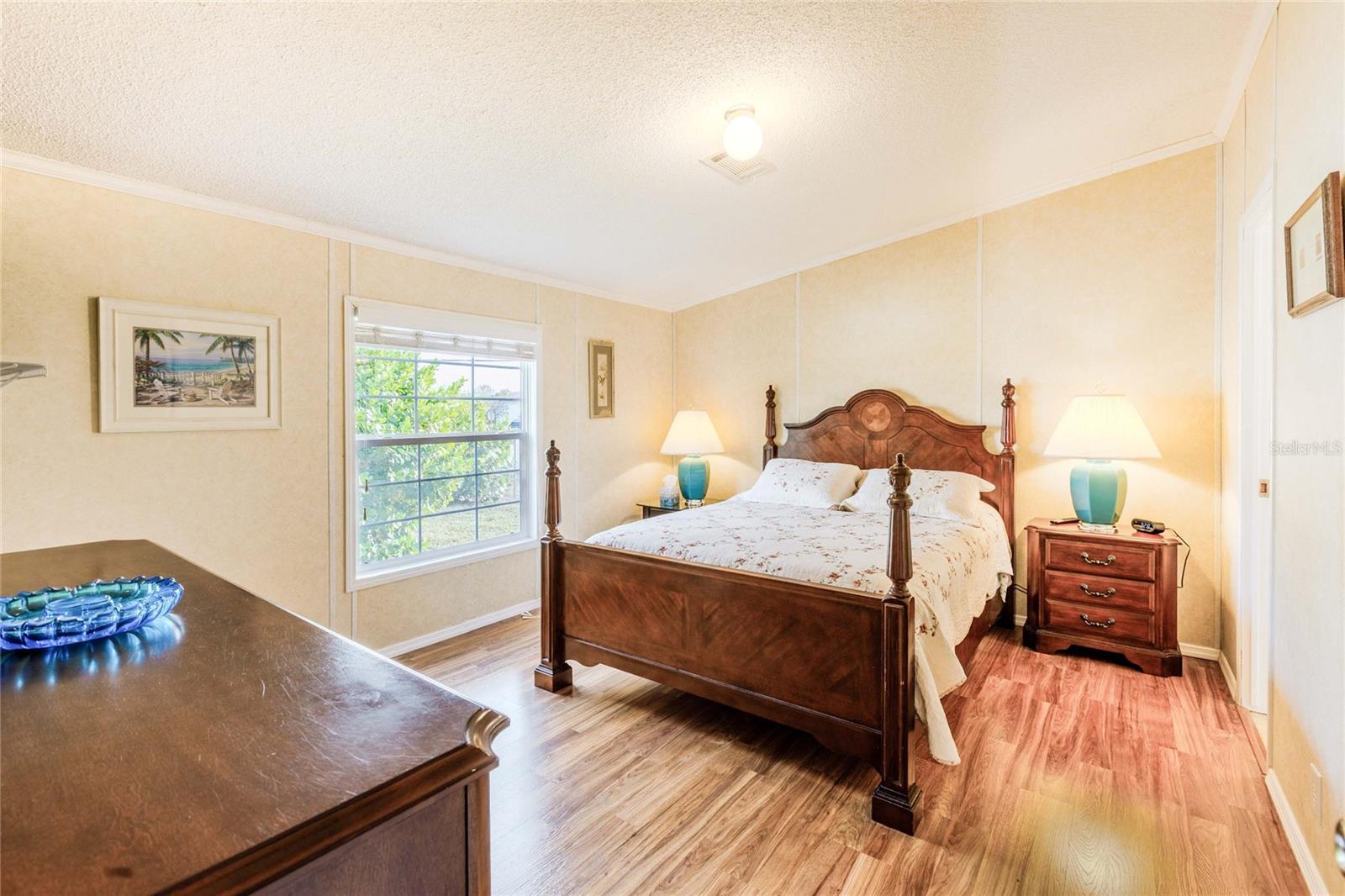 MAPLE LEAF ESTATE - Residential