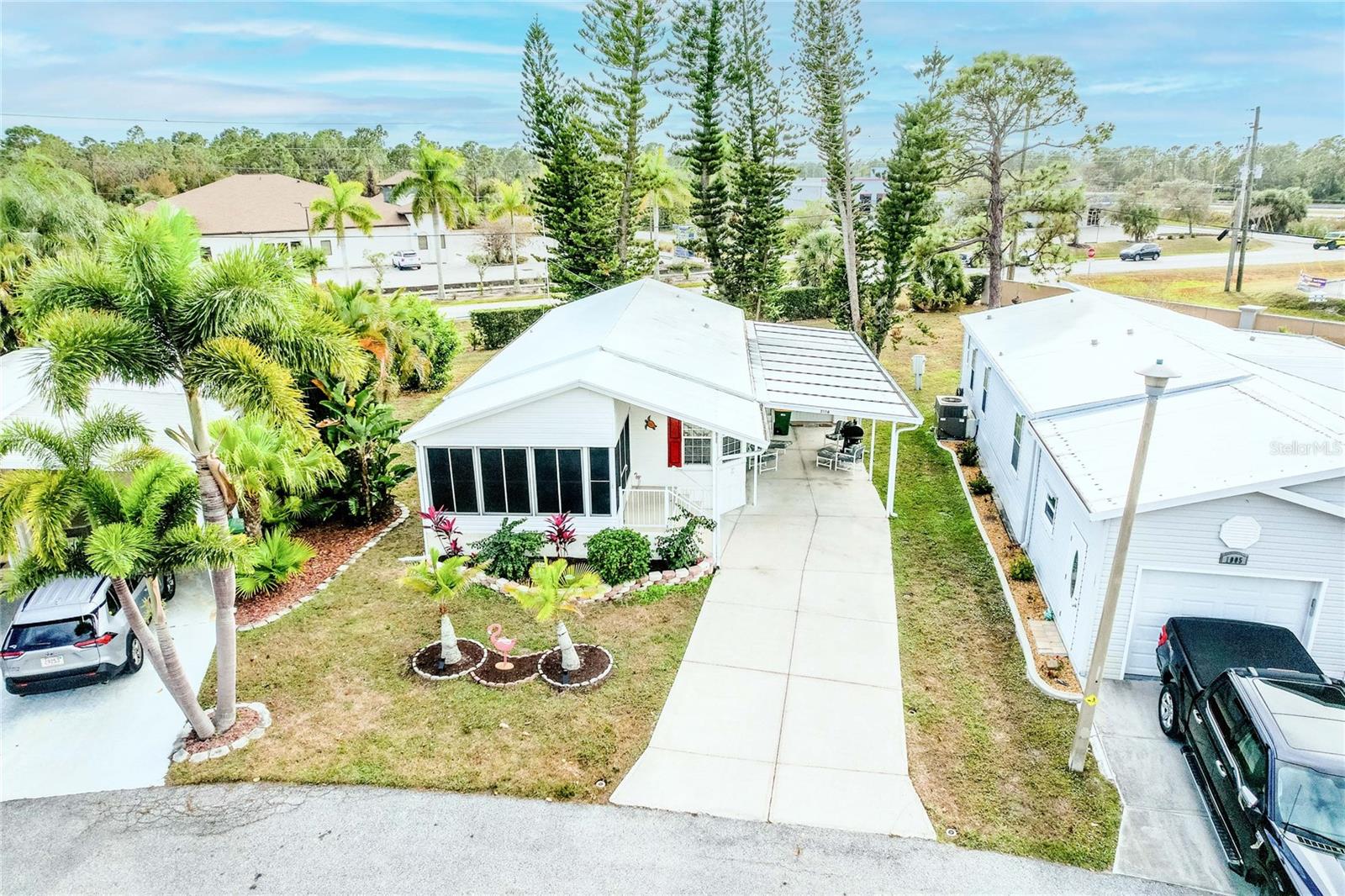 MAPLE LEAF ESTATE - Residential