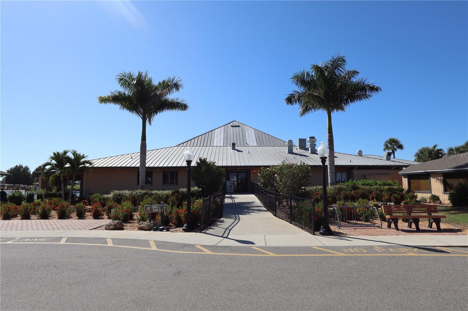 MAPLE LEAF ESTATE - Residential