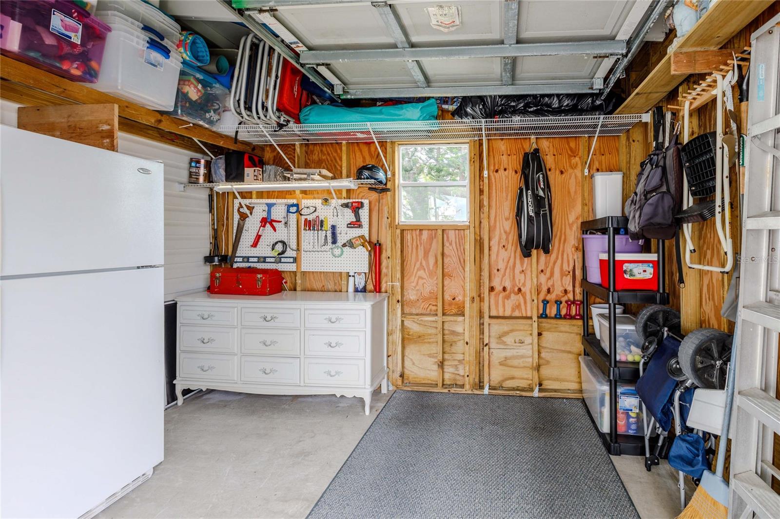 MAPLE LEAF ESTATE - Residential