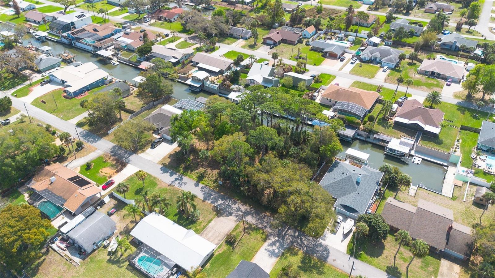 WATERWAY PARK SEC 03 - Land