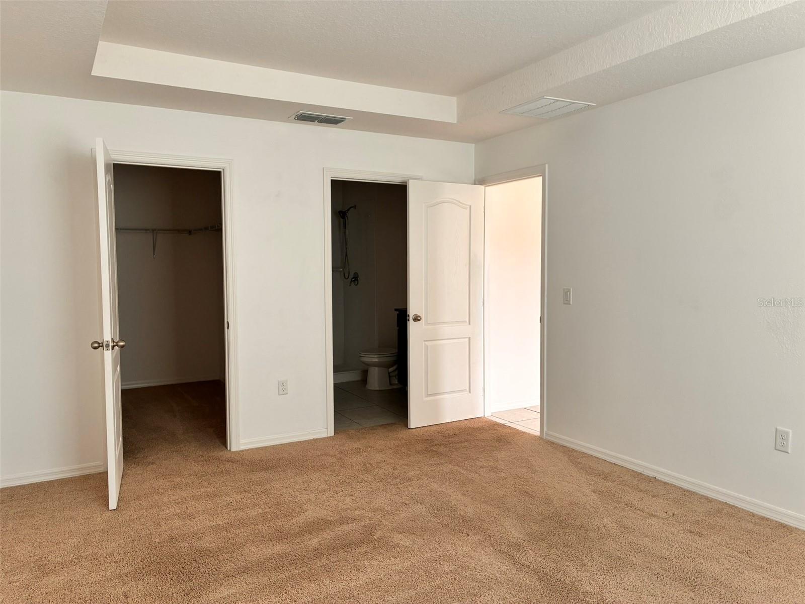 MALLORY SQUARE-PH 2 - Residential Lease