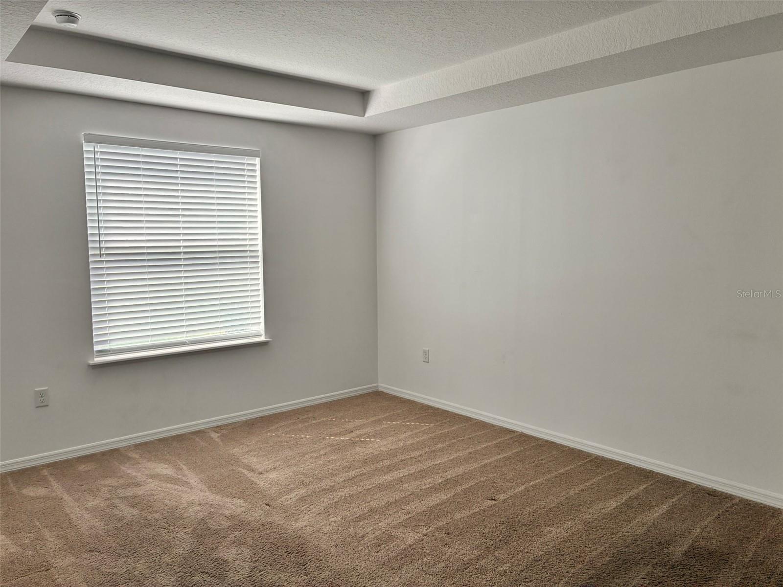 MALLORY SQUARE-PH 2 - Residential Lease