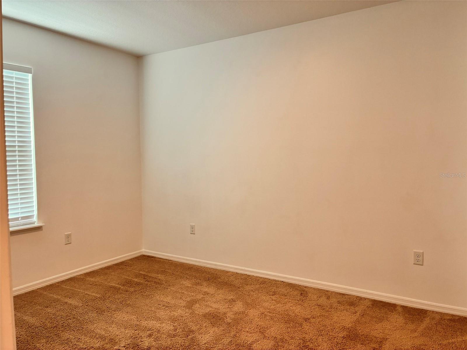 MALLORY SQUARE-PH 2 - Residential Lease