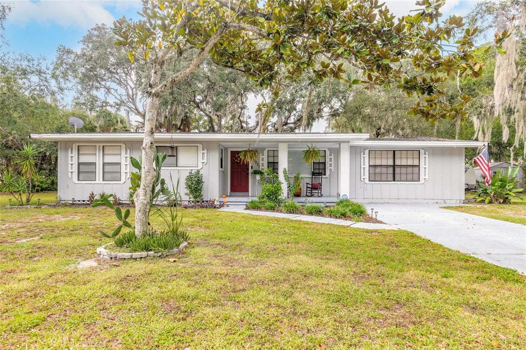 Photo of 5221 Bretts Street, Port Orange, FL 32127 (MLS # V4952031)