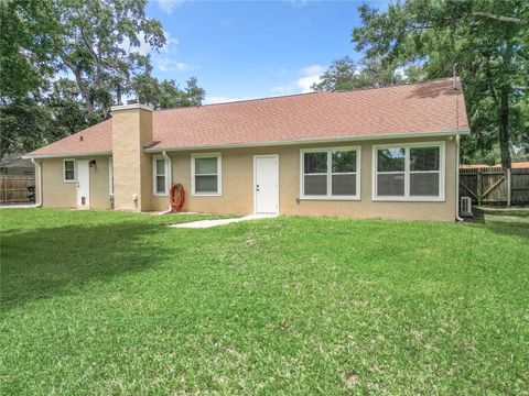 A home in APOPKA