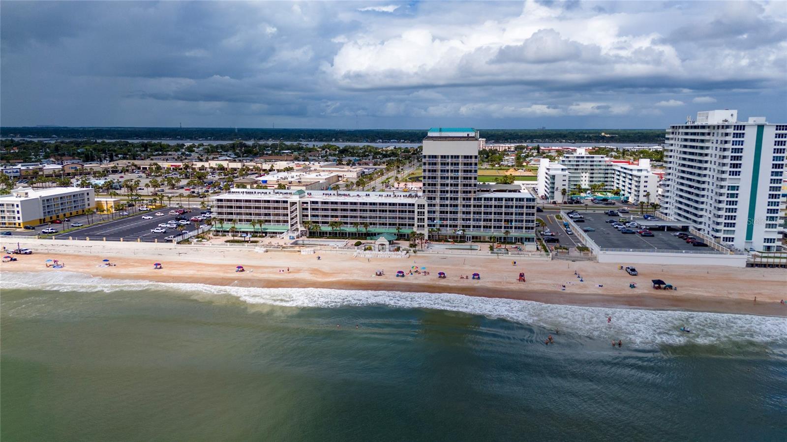 DAYTONA BEACH RESORT & CONF CENTER - Residential