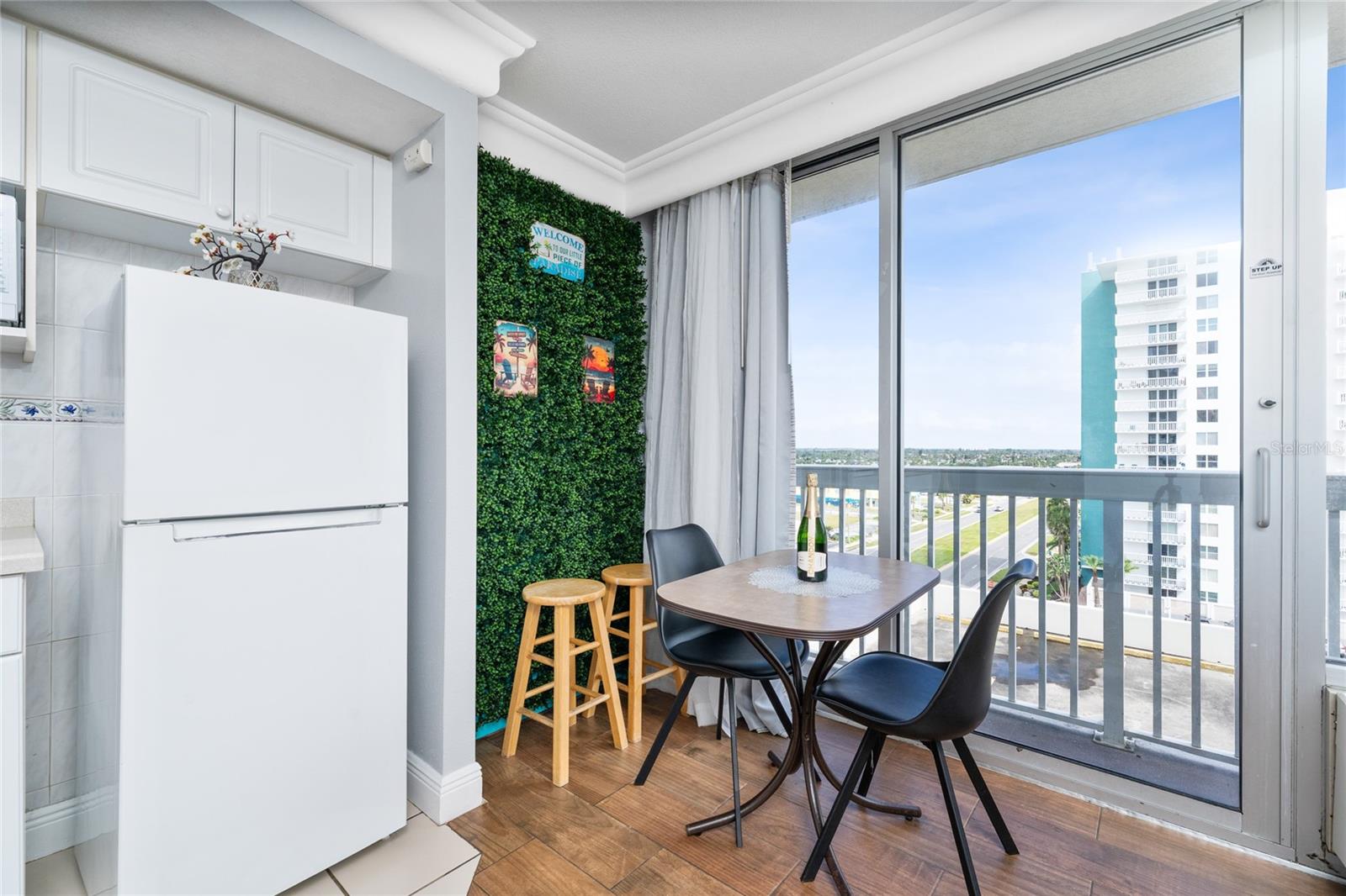 DAYTONA BEACH RESORT & CONF CENTER - Residential