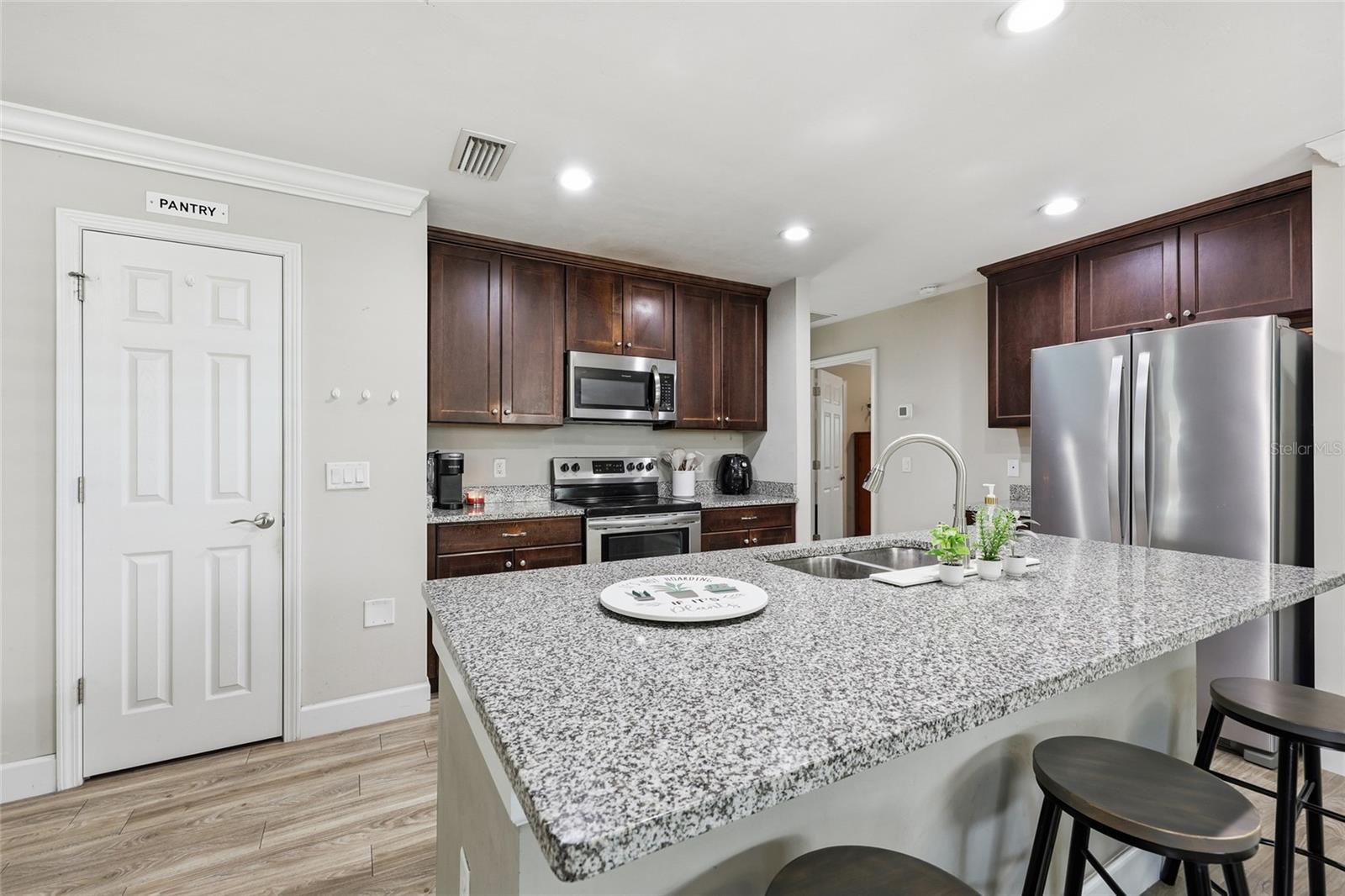 OAK VIEW VILLAGE PH II - Residential