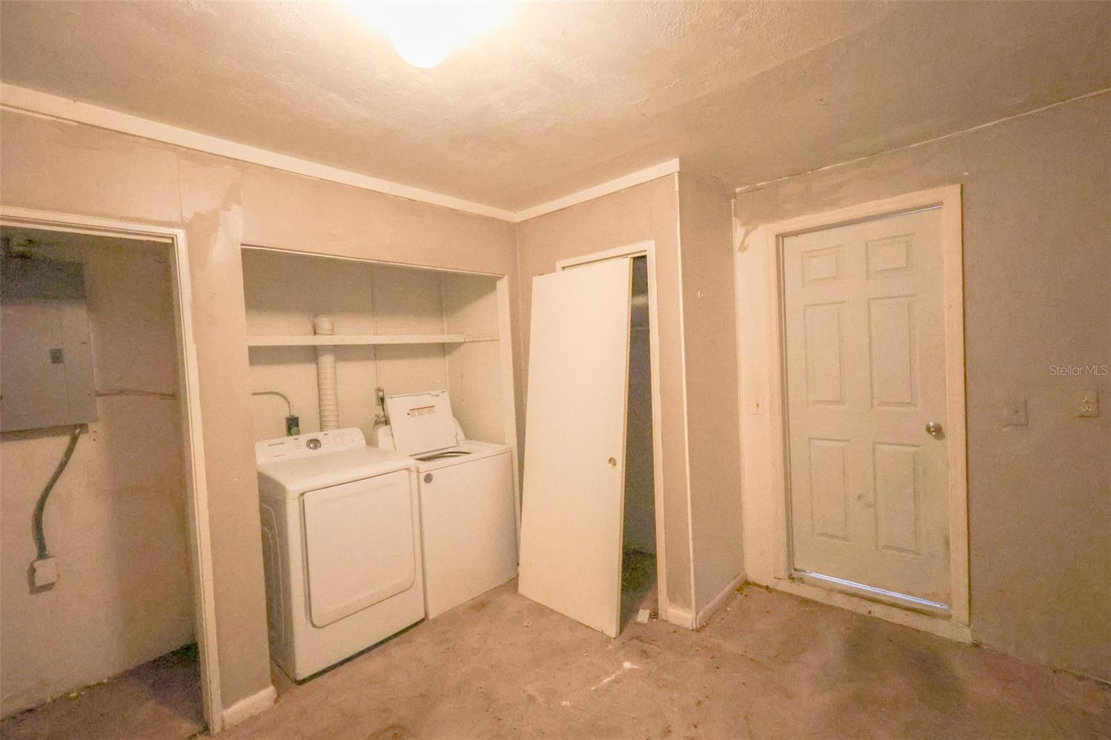 HARBOR HEIGHTS MANOR - Residential