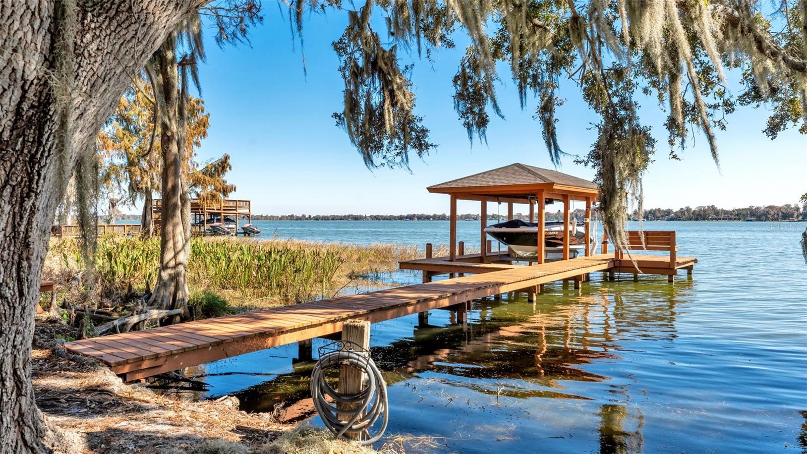 GAINES COVE - Residential