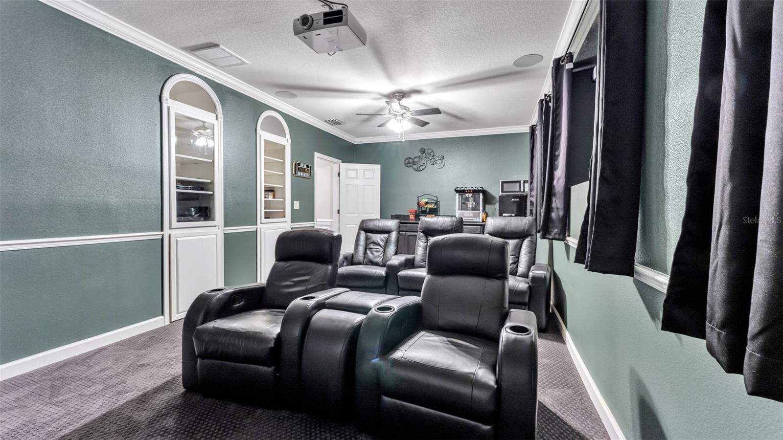 GAINES COVE - Residential