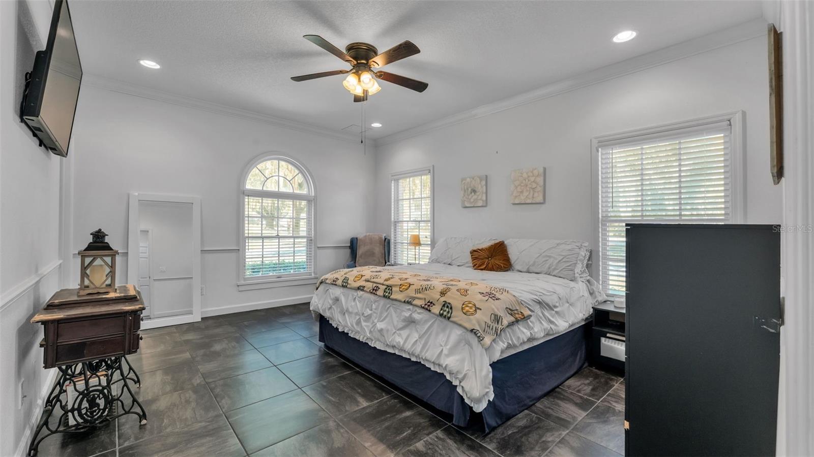 GAINES COVE - Residential