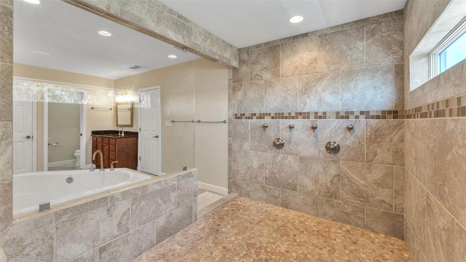 GAINES COVE - Residential