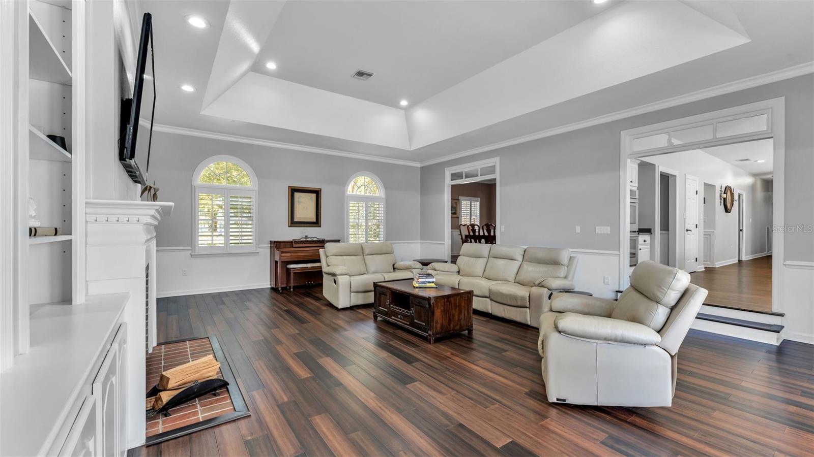 GAINES COVE - Residential