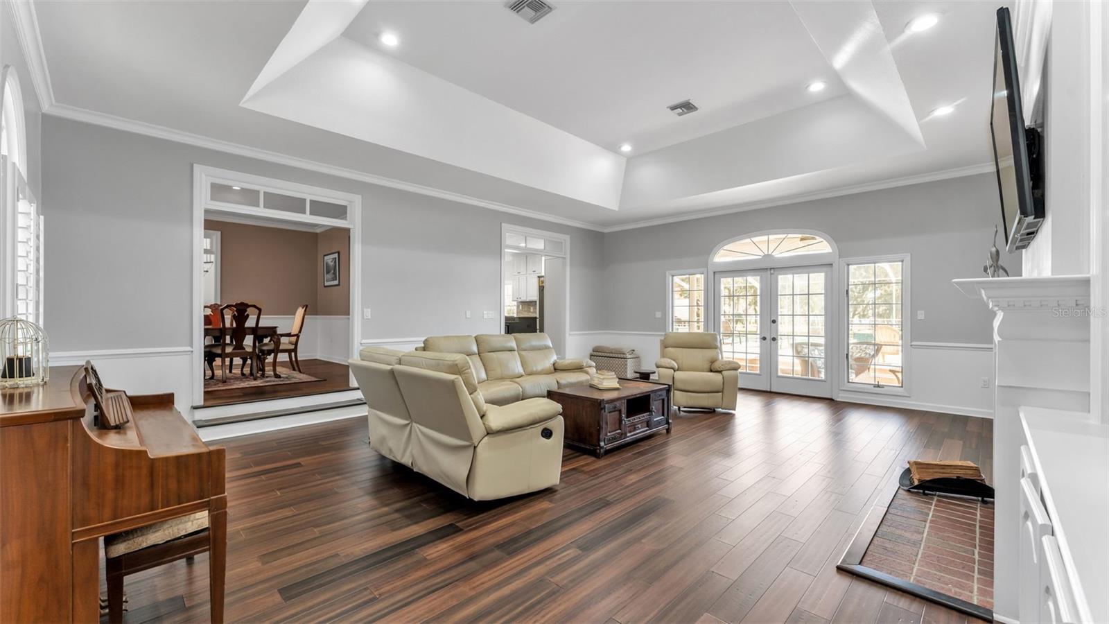 GAINES COVE - Residential