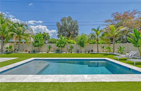 A home in VENICE