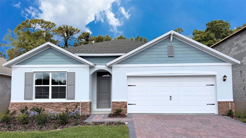 Photo of 495990 Gull Drive, Apopka, FL 32703 (MLS # O6444581)