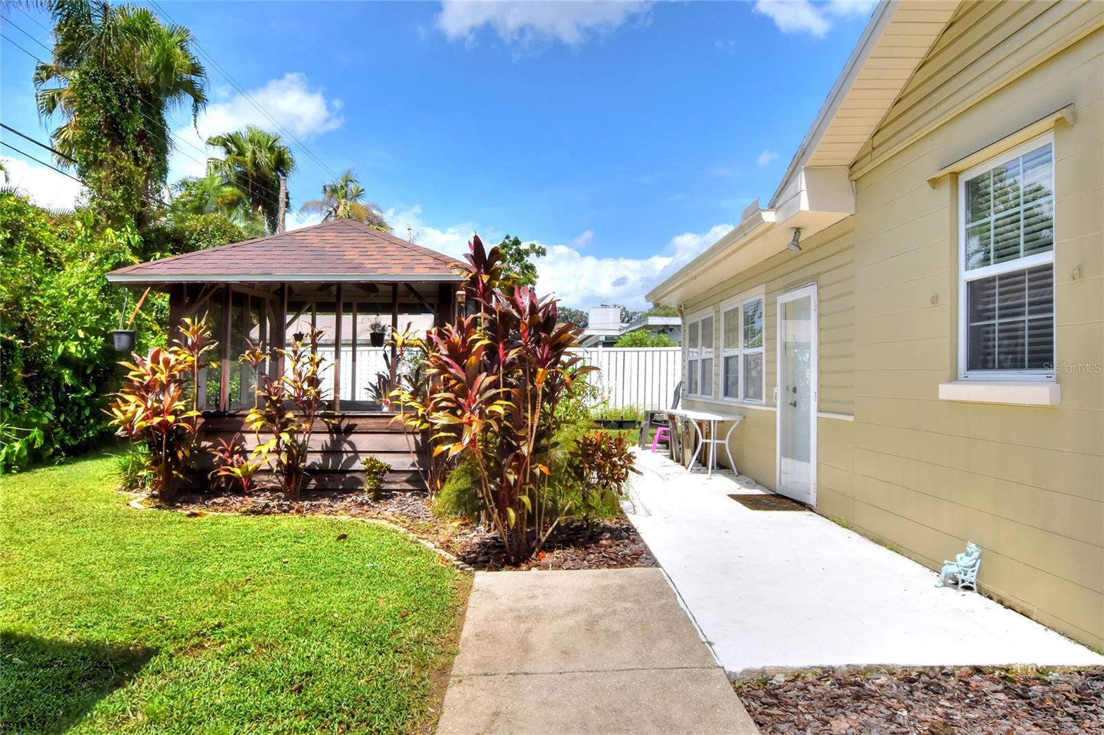 COLLEGE HEIGHTS PB 38 PG 37 - Residential