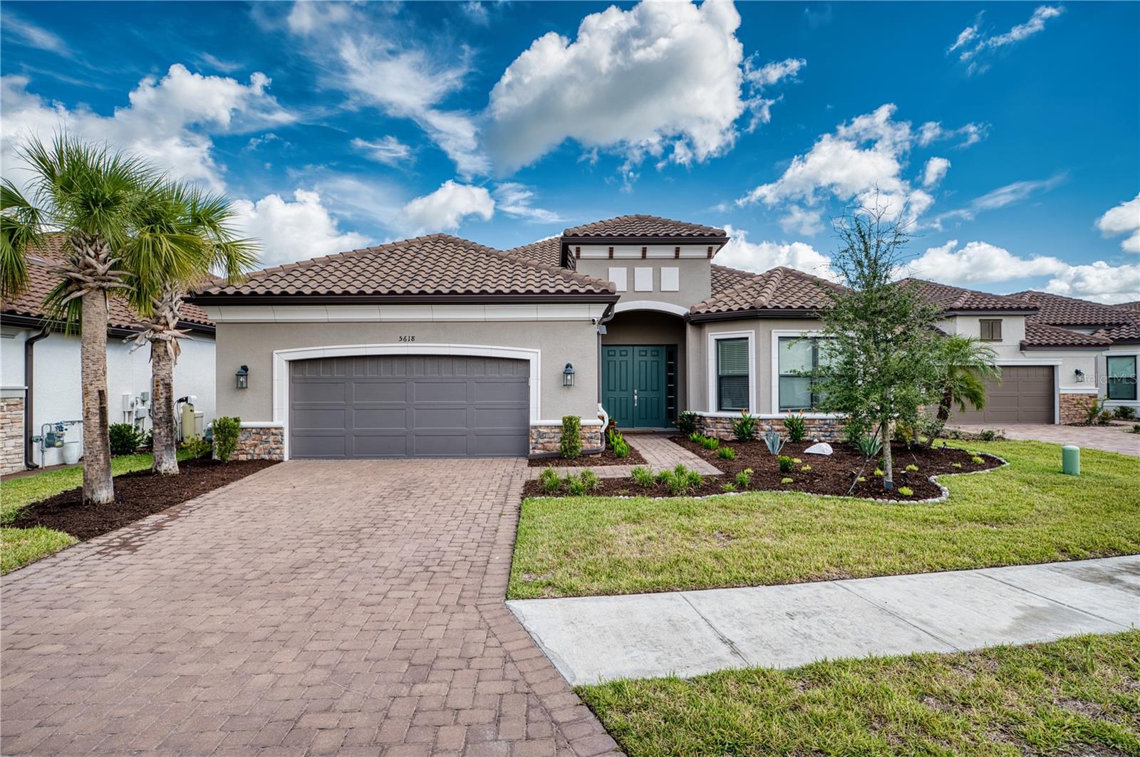 5618 CASERTA COURT