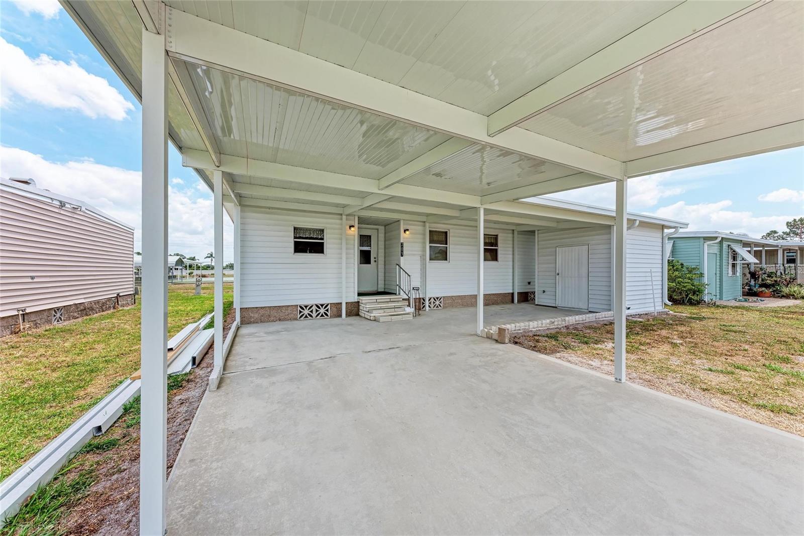 5619 BAYSHORE ROAD 203