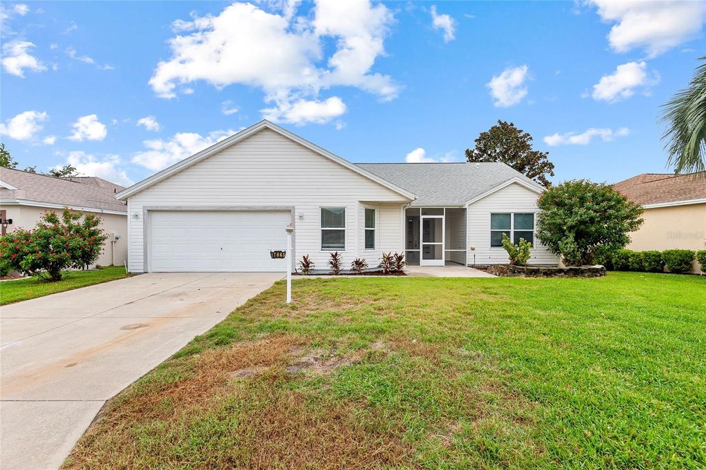 Photo of 17065 SE 79th Mclawren Terrace, The Villages, FL 32162 (MLS # O6354179)