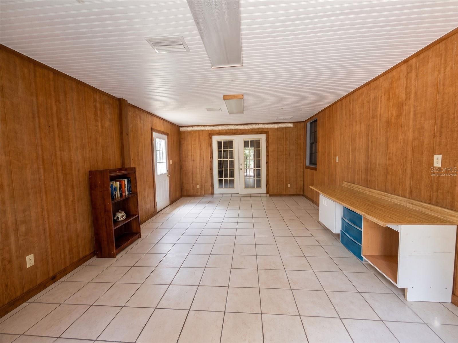ACREAGE - Residential