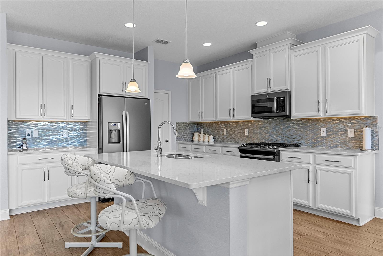 VISTAS/WATERS EDGE PH 1 - Residential