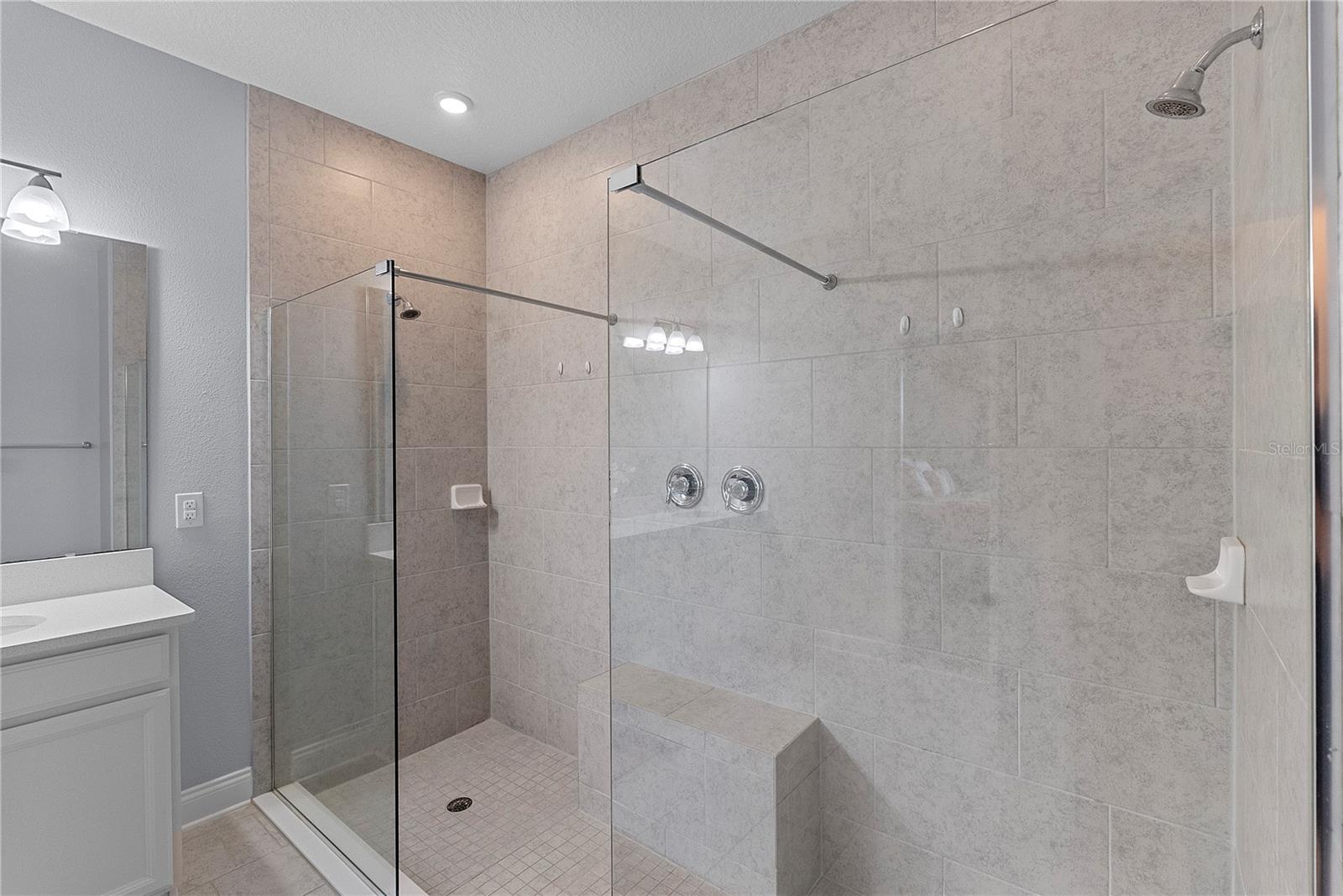 VISTAS/WATERS EDGE PH 1 - Residential