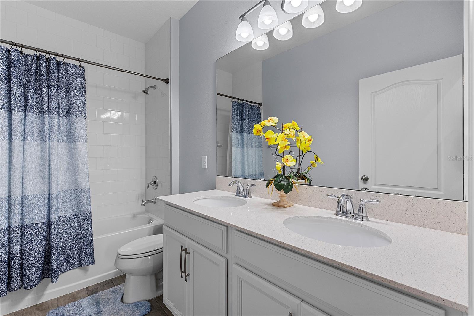 VISTAS/WATERS EDGE PH 1 - Residential