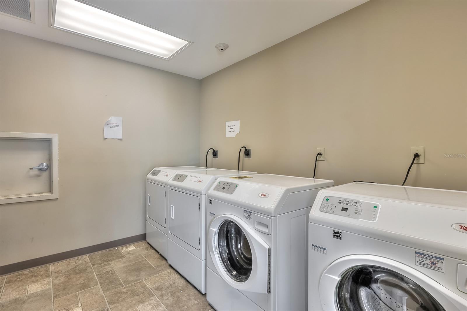 Hammonds New Smyrna - Commercial Sale