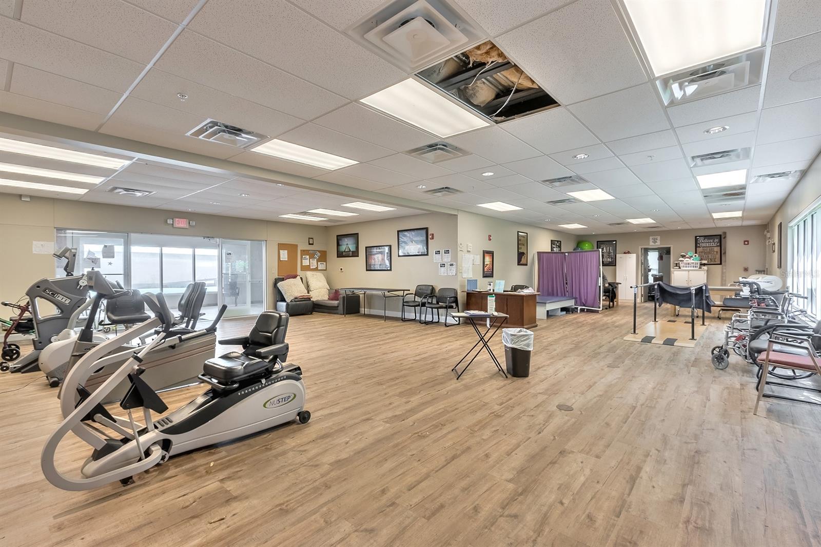 Hammonds New Smyrna - Commercial Sale