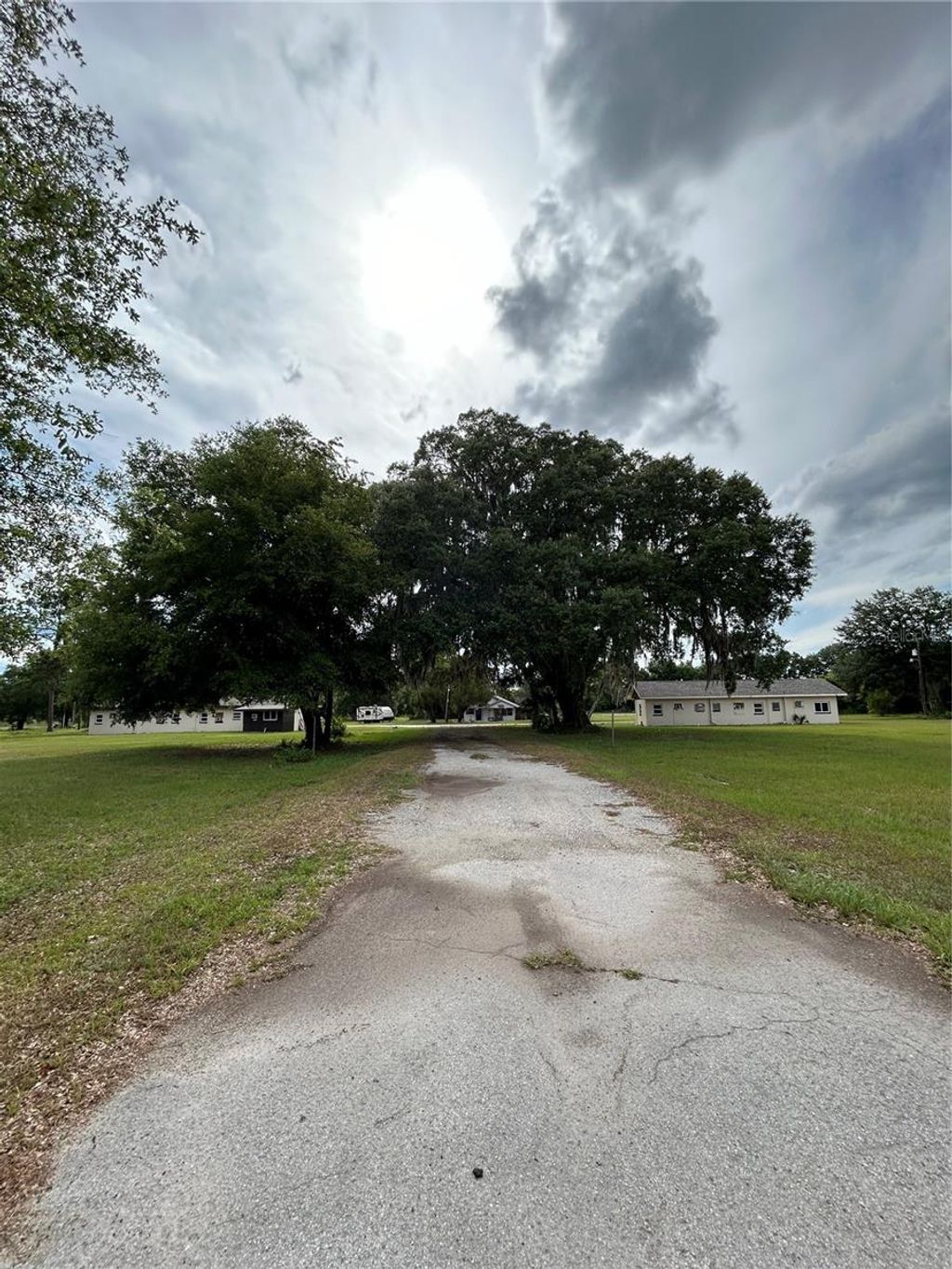 Photo of 8010 SE Us Highway 301 #2C, Hawthorne, FL 32640 (MLS # O6378737)