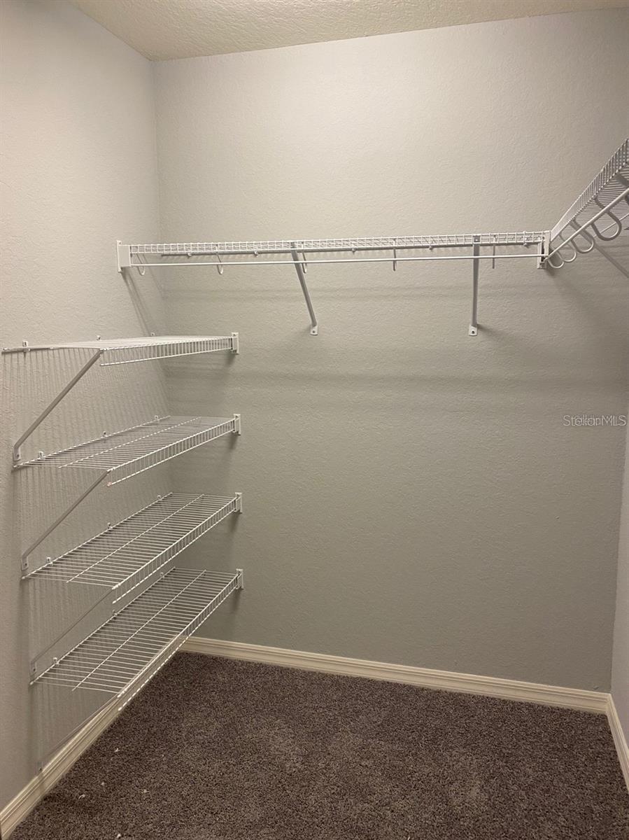 ANISTON - Residential