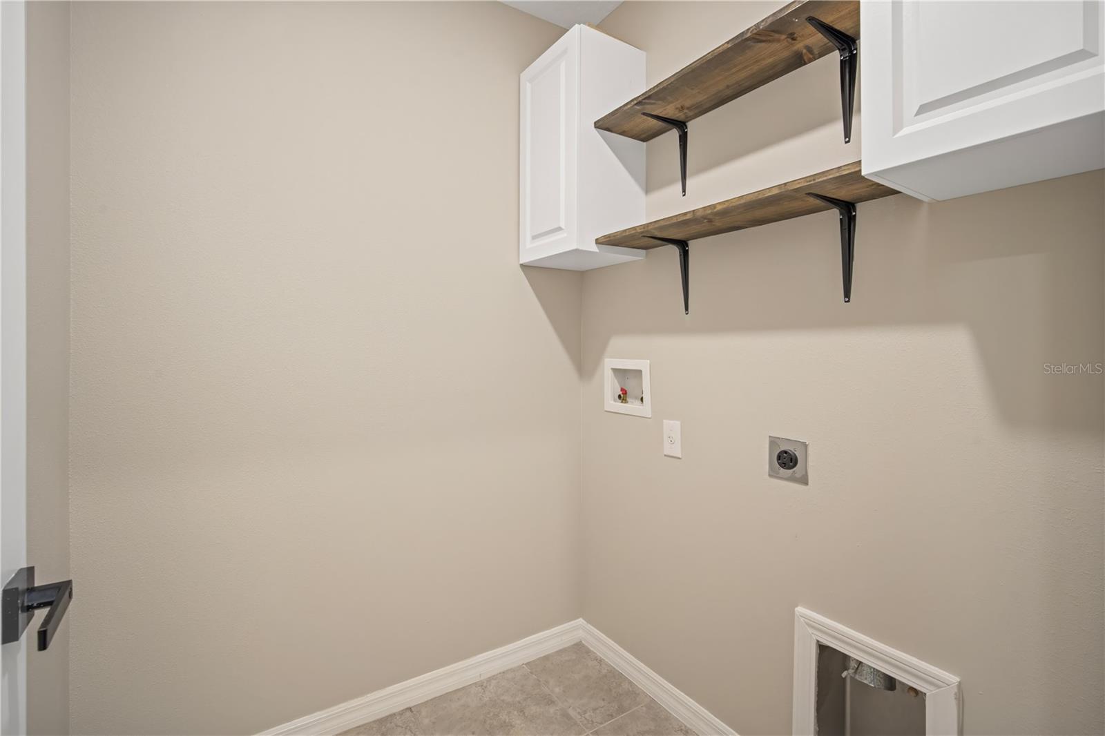 AYERSWORTH GLEN PH 3B - Residential Lease