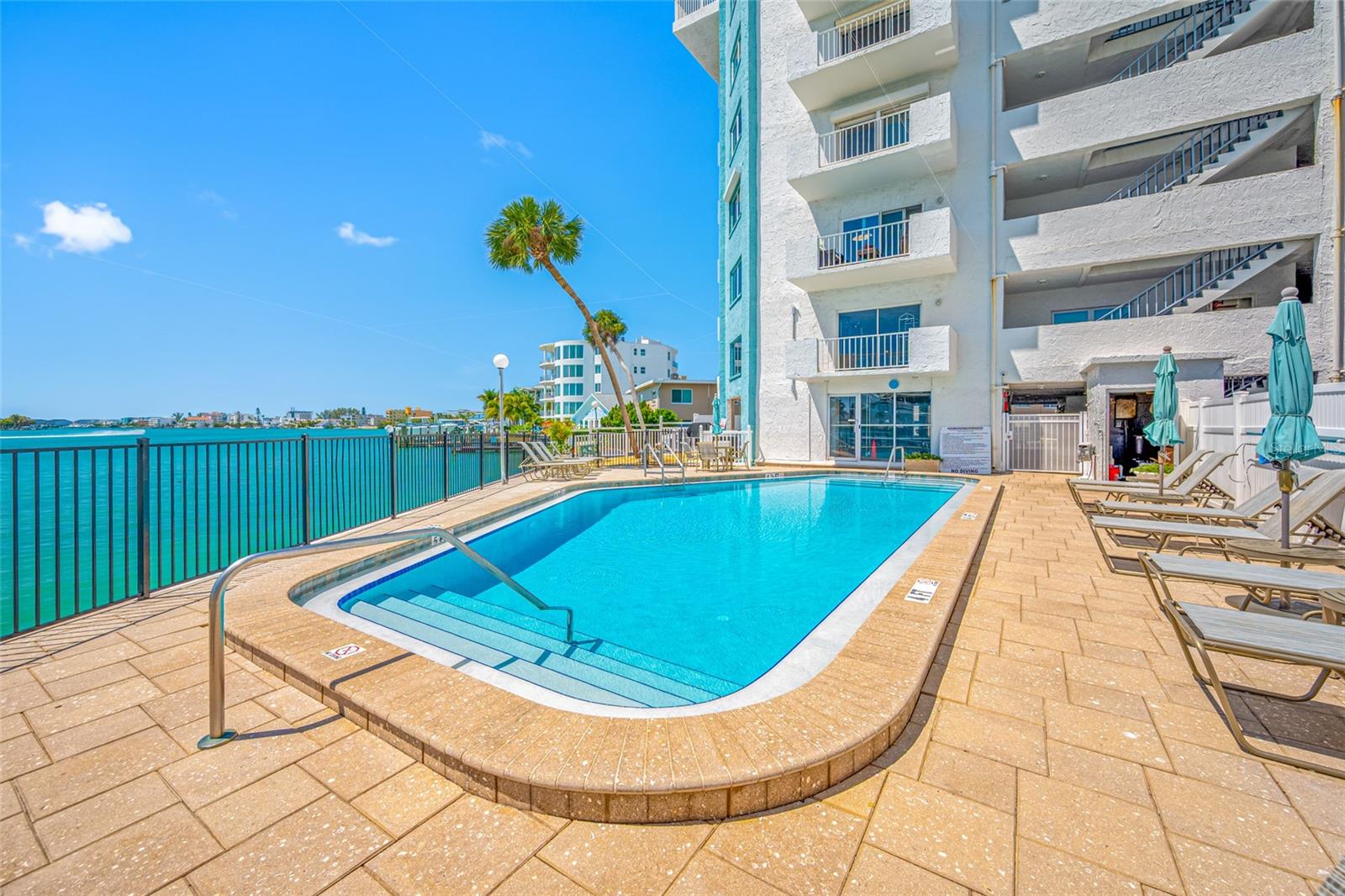 ST JAMES CONDO - Residential