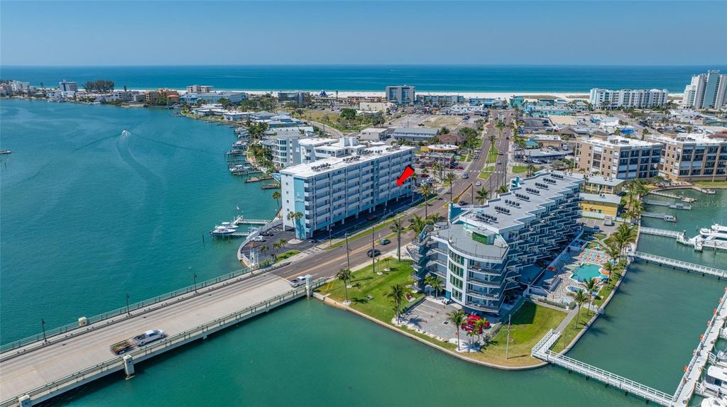 Photo of 285 107th Avenue #306, Treasure Island, FL 33706 (MLS # TB8497533)